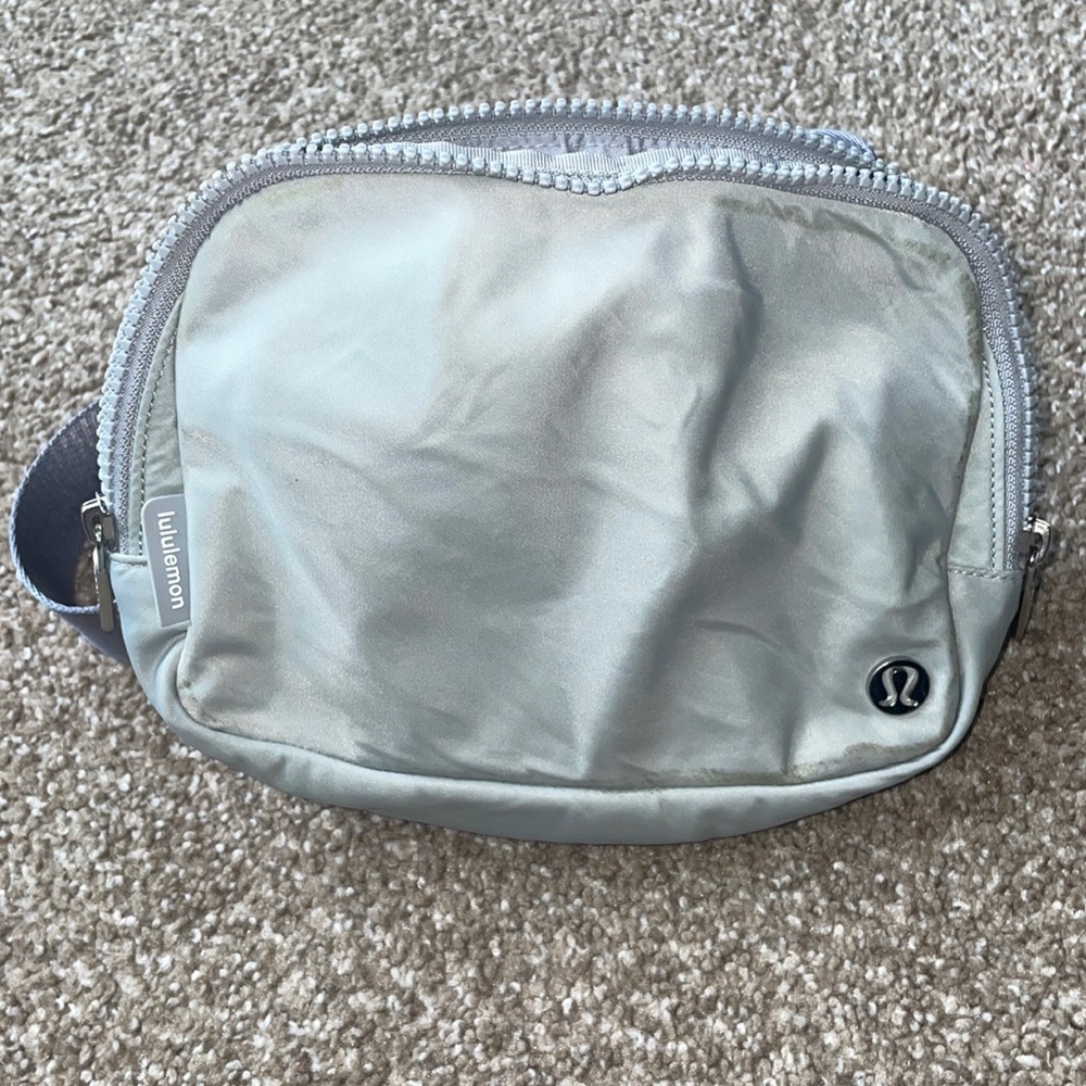 💯 Lululemon Beltbag